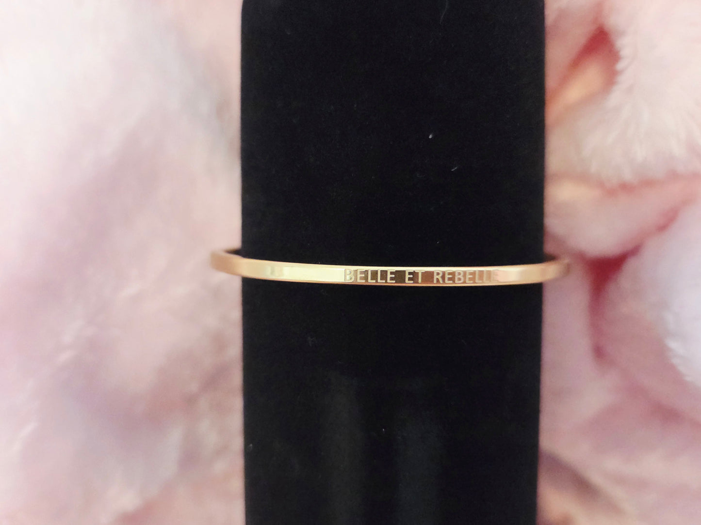 Bracelet jonc " belle et rebelle"